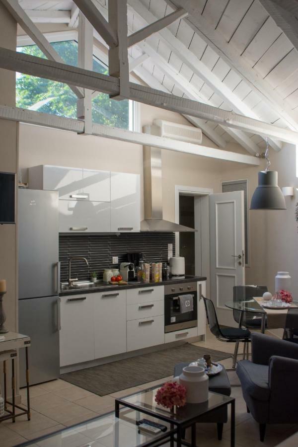 Meni Sweet Luxury Home Volos Bagian luar foto
